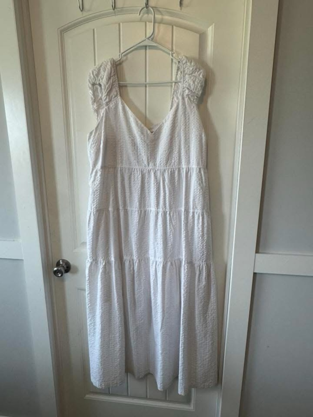 Old Navy White Tiered V-Neck Maxi Dress